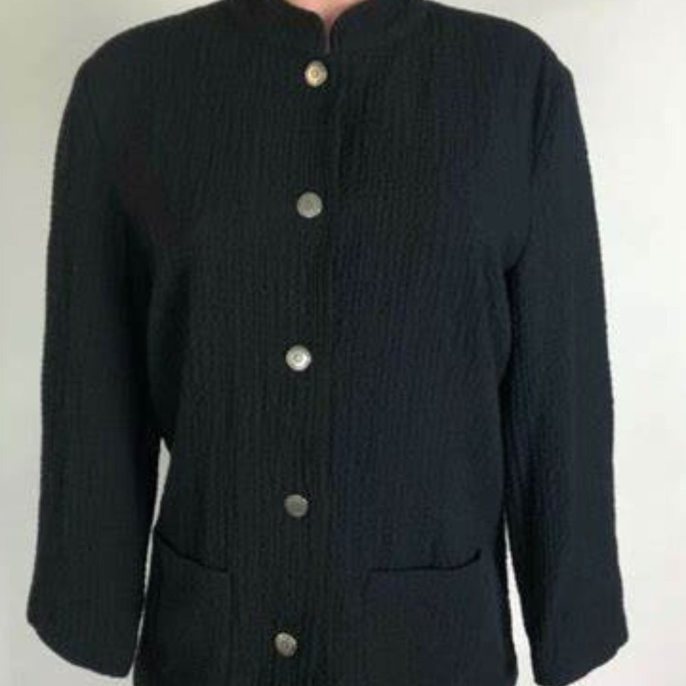 Orvis Mandarin Collar Button Down Size Medium - image 2